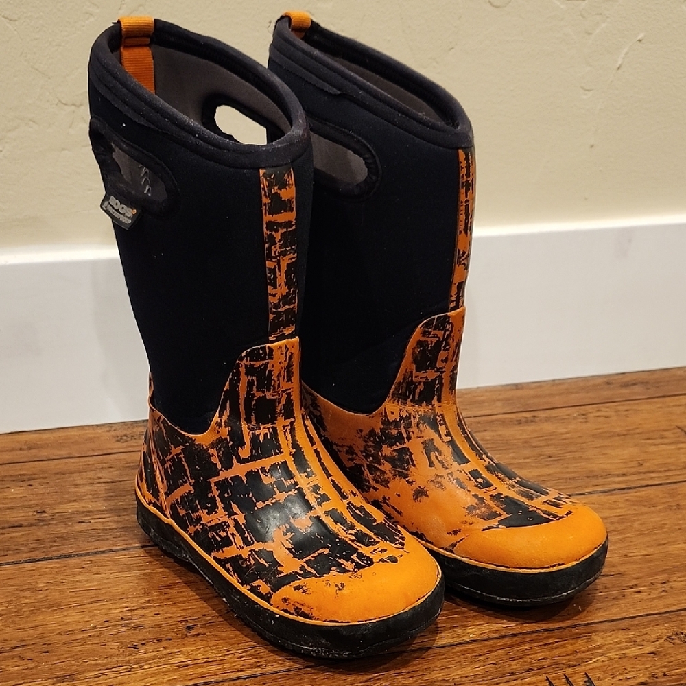 Bogs Kids Black and Orange Rain Boots